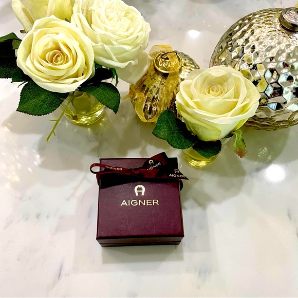 NEW ETIENNE AIGNER Togo Leather Double Tour Logo Bracelet - Picture 2 of 16